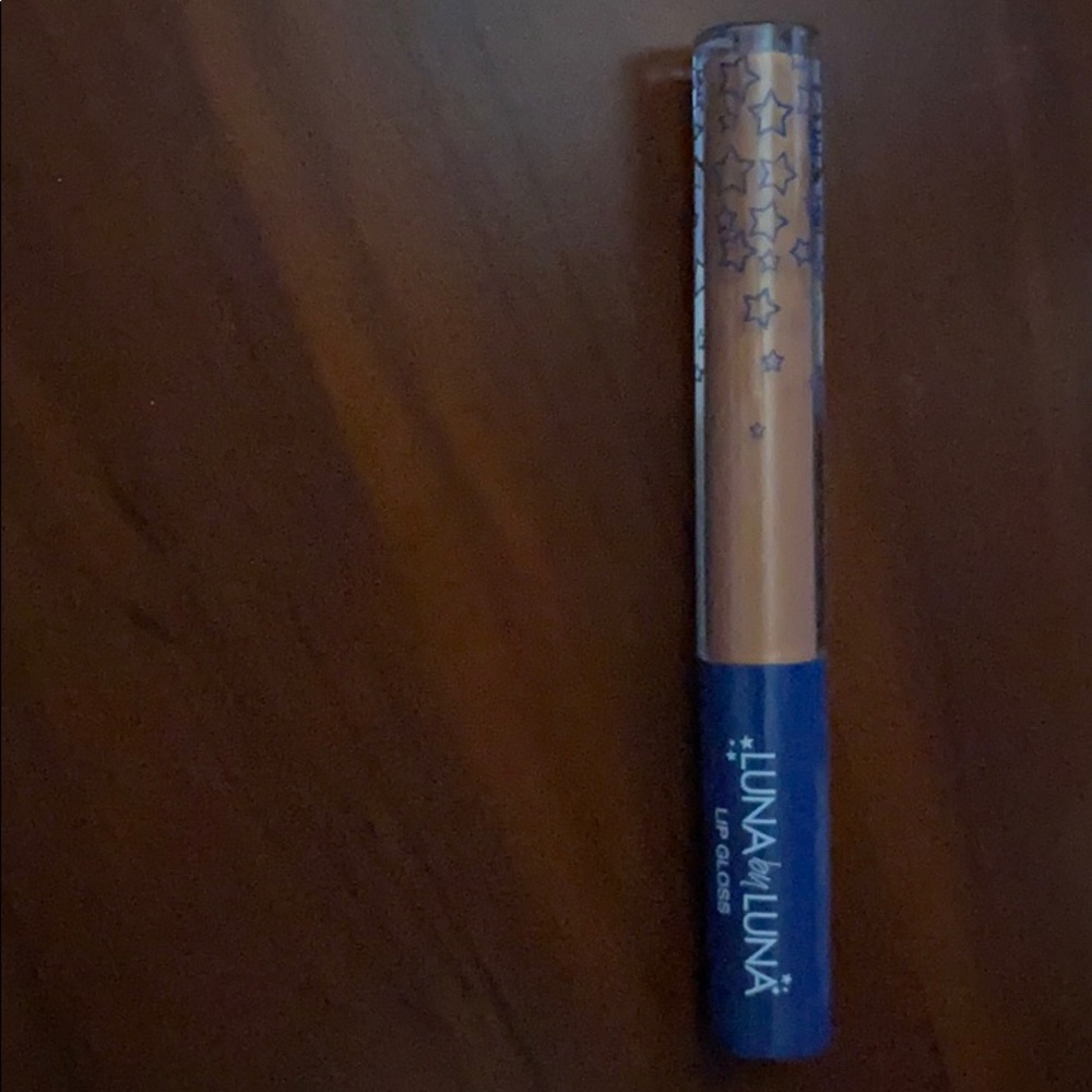 Luna by Luna Venus lip gloss